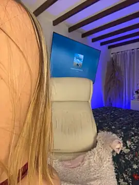 Chat +18 de natashasweet ao vivo