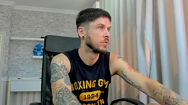 JonahShaw Chat XXX live