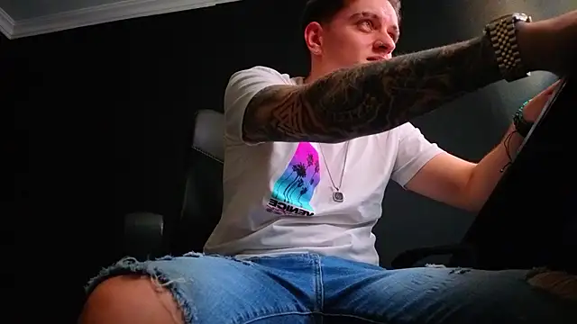 FelixStarkk 现场XXX聊天