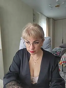 Brionia's Live XXX Chat