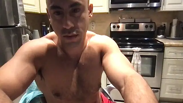 XXX chat uživo modela BigGuyMuscle