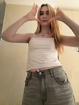 MarlboroWeb live XXX chat