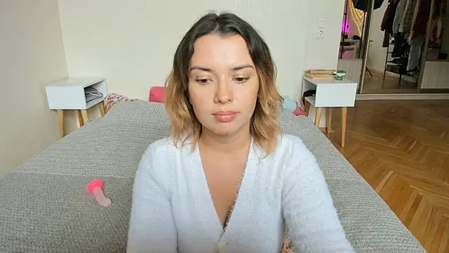 BrightDani live XXX chat