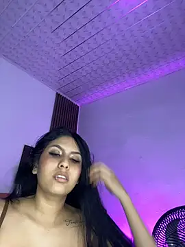 Nahiaraa__ Live XXX-Chat