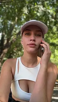 KikiWatson Live XXX-Chat