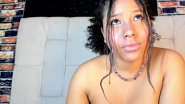 Онлайн чат XXX mayajones303av
