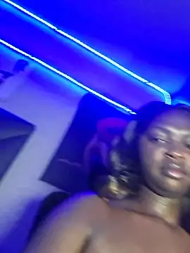 internetwife Adlı Modelin Canlı XXX Sohbeti