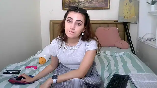 Iren Adlı Modelin Canlı XXX Sohbeti