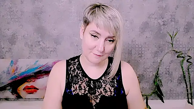 Djullia's Live XXX Chat