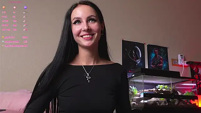 YaraAveiri Live XXX-Chat