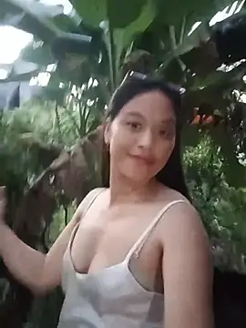 Chat XXX en directo de Alice-567