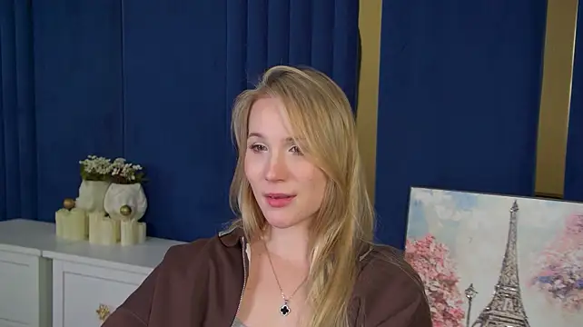 ElaraVoltage Live XXX-Chat