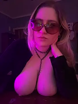 Chat XXX en directo de Granlady7