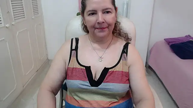 הופעת וובקאם של leonela_69