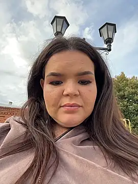 SnowWhiteSin's Live XXX Chat