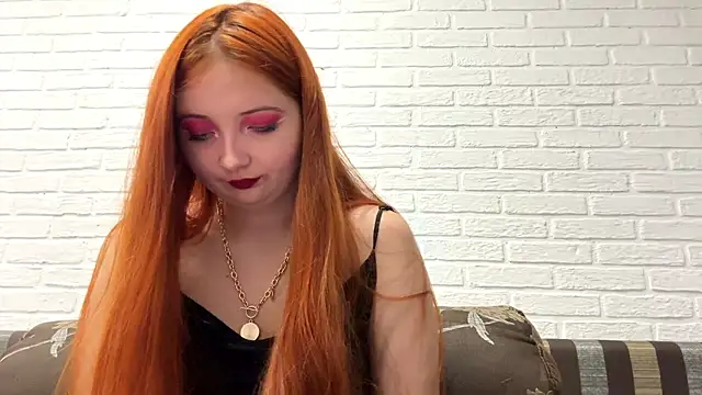 AinyJuly's Live XXX Chat
