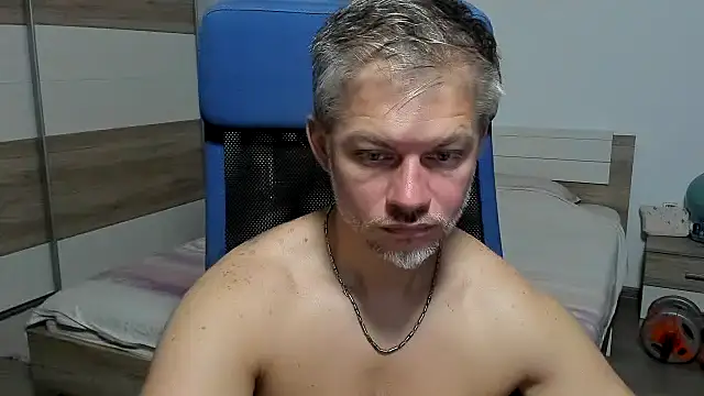 Pertunjukan Kamera Web RobbyShawz