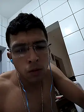 Chat +18 de Tchutom ao vivo