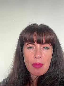 LadyLuxLover XXX чат на живо