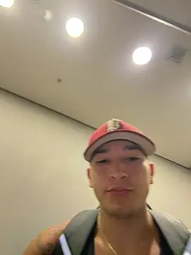 Horny_nick19 网络视讯表演