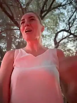 Crazy-Rosa Live XXX Chat
