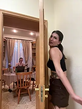Chatroom XXX en direct de RussianGirls_