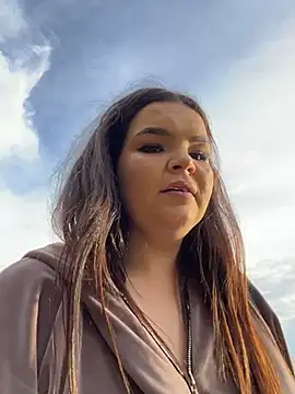 SnowWhiteSin Live XXX-chat