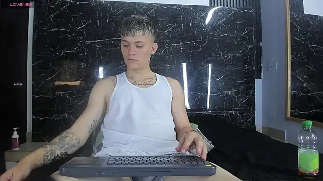 Robinlion91 Live XXX-Chat