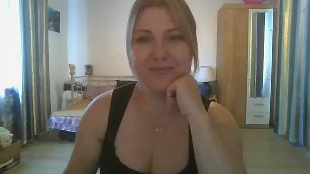ElenaLove888 Live XXX-Chat