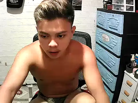 Theboy_cummerx69 Шоу с уебкамера