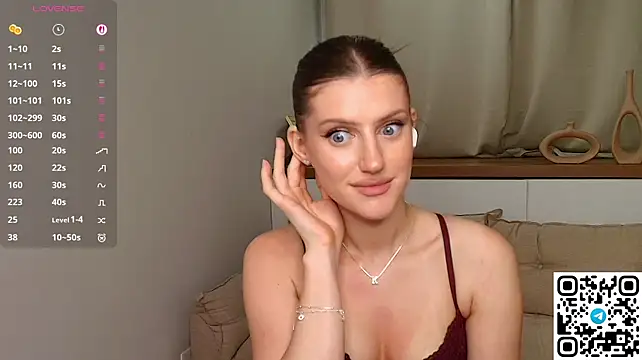 Chat +18 de Skinny_Alice ao vivo