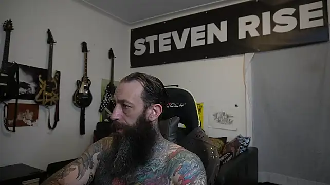 Chat XXX en directo de StevenRiseNYC