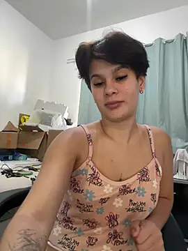 Chat +18 de brasilmorena ao vivo