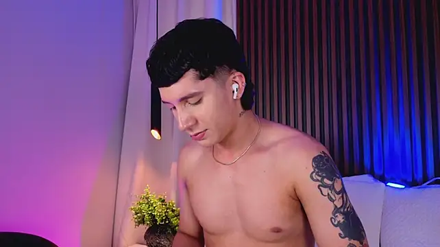 JacoboSwamn Live XXX chat