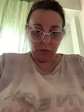 LupitaHaze's Live XXX Chat