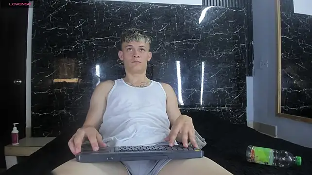Robinlion91's Live XXX Chat
