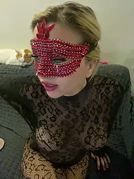 Chat +18 de SofiyaShahika ao vivo