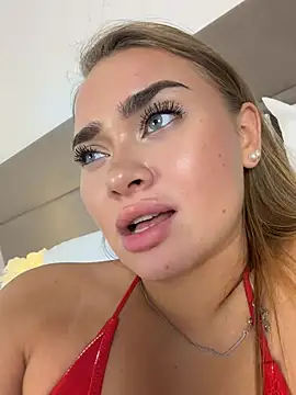 MonicaWestt Adlı Modelin Canlı XXX Sohbeti