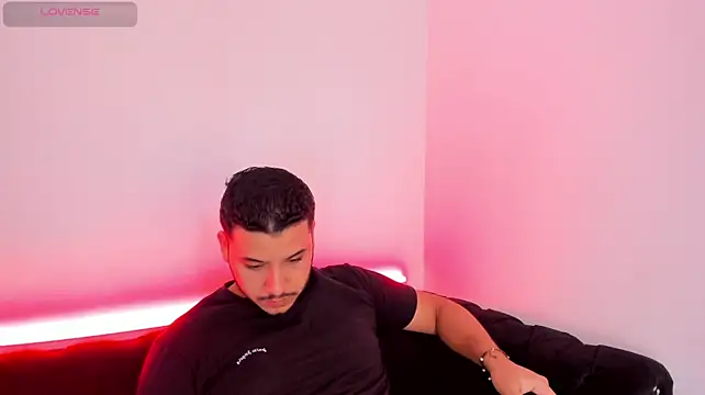 Chat XXX Live Axel_grey_