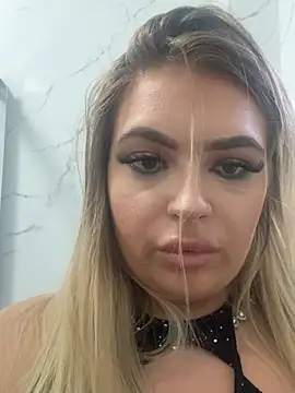 AmelyaNyx Adlı Modelin Canlı XXX Sohbeti