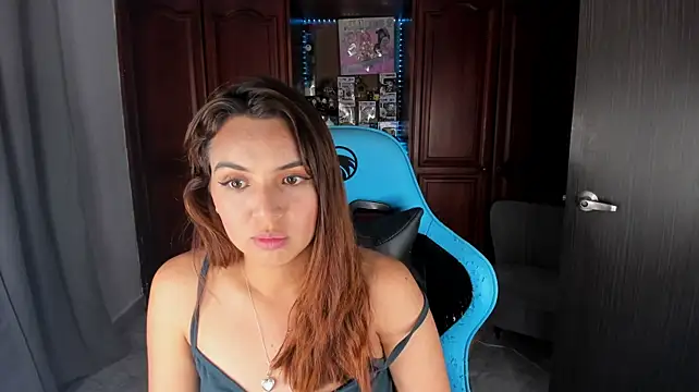 Chat XXX en directo de Nicole_Ss
