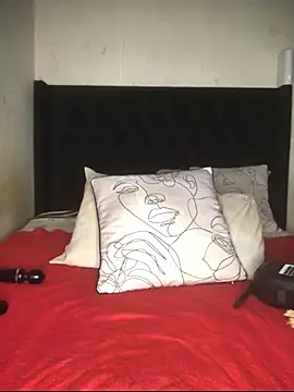 XXX chat uživo modela BigJugsCandyxx
