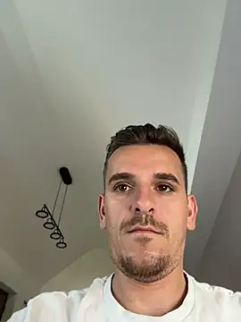 Show de Huge_cock22cm na webcam