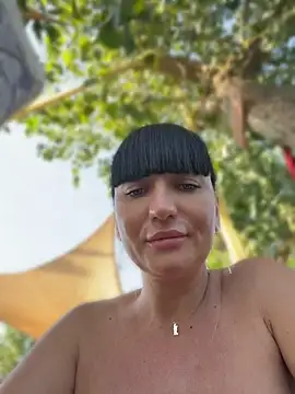 MysticCleo Adlı Modelin Canlı XXX Sohbeti