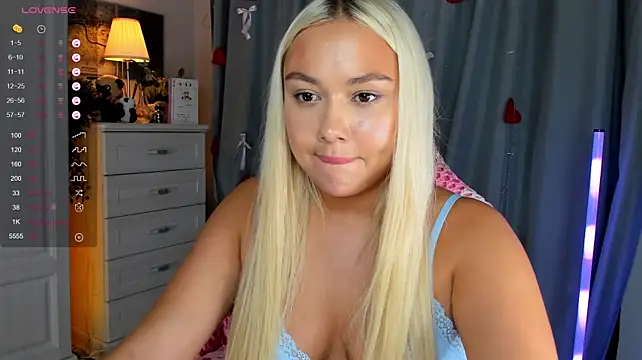_Loneve__'s Live XXX Chat