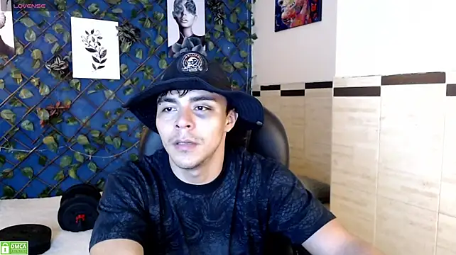 shelby_col XXX чат на живо