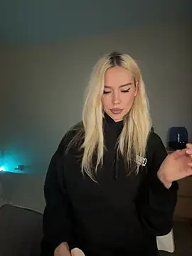 xDinnax's Live XXX Chat