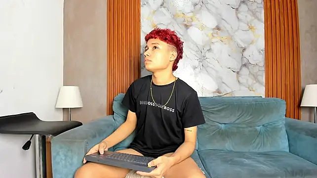 HORNY_PRETTY élő XXX-chatje
