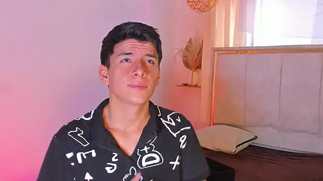 Vincent_Kane live XXX chat