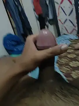 pune_model_111 Webcam-Show
